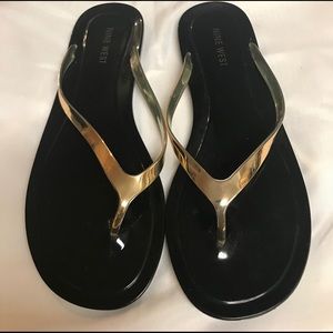 Nine West flip flops
